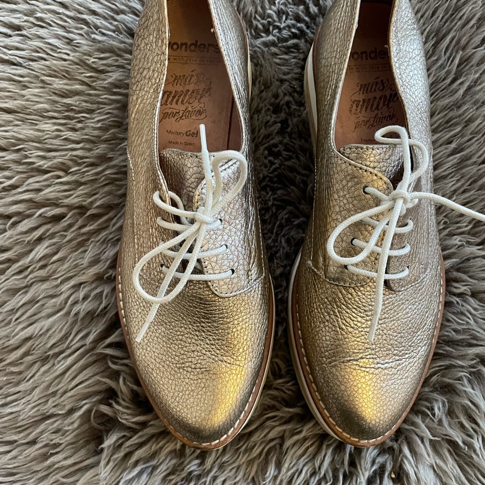 Wonders Women Comfort Gold Leather Women's Shoes